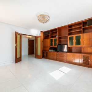 Piso en venta en C/ Esteban Mora